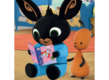 Povlečení do postýlky Zajíček Bing Čtení Pohádek