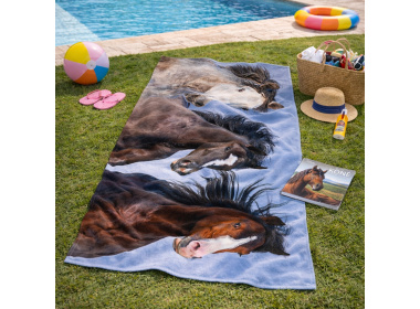 Plážová osuška Divocí Koně v Přírodě 70x140 cm